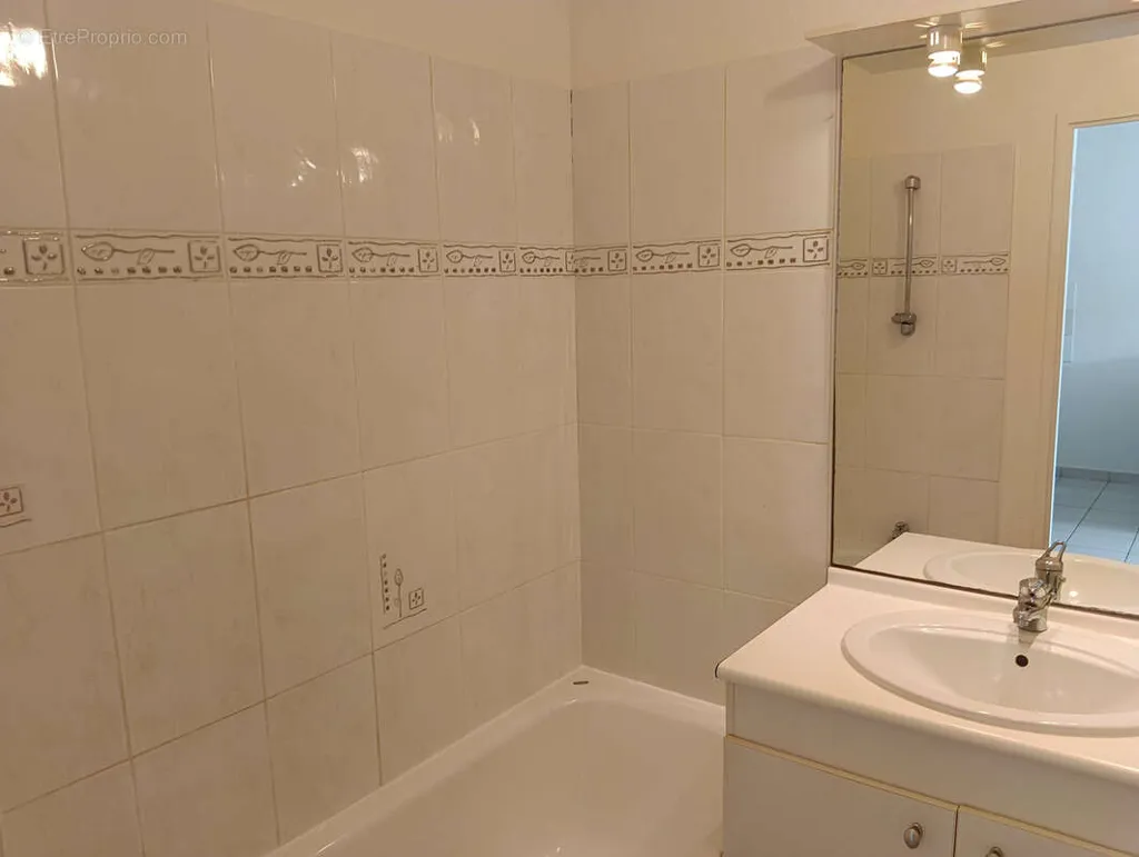 Bagni - T2 Apartment with Pool in Langon