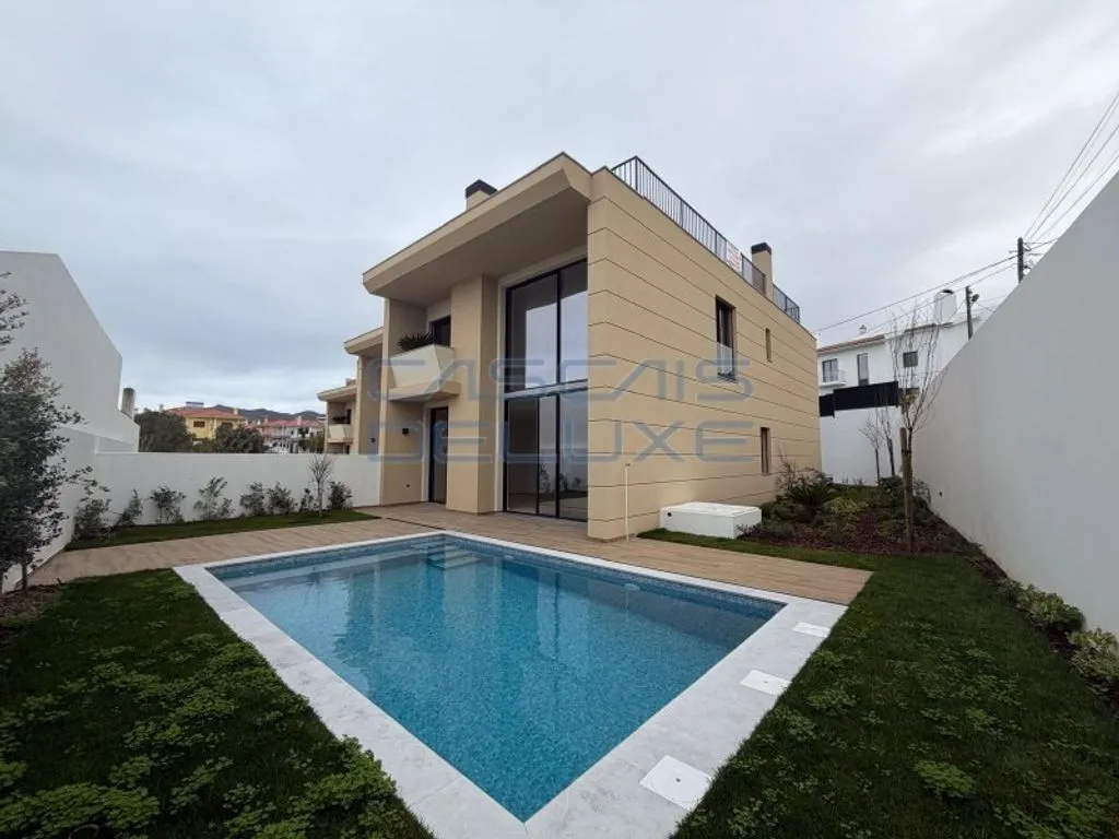 Bassein - Luxury Villa with Private Pool in Cascais