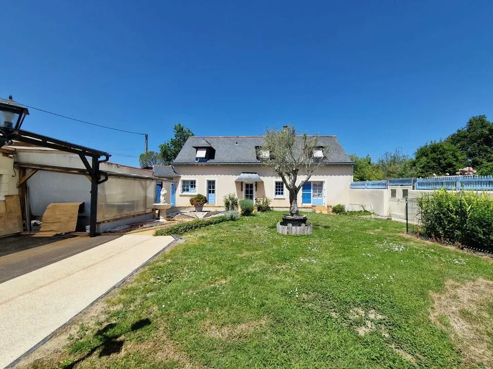 6-room house in Chalonnes Sur Loire