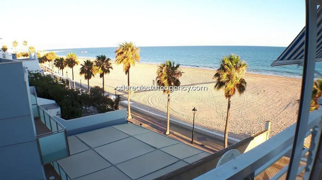 Balcony - Chalet with Pool and Terrace in La Costilla