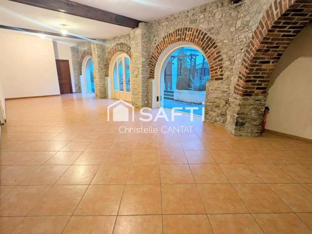 Garage - Appartement 4 Pièces avec Jardin à Montluçon
