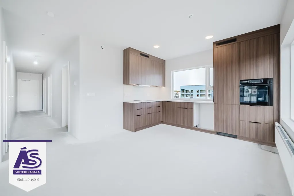 Cuisine - New 4-Storey Apartment with Elevator in Hafnarfjörður