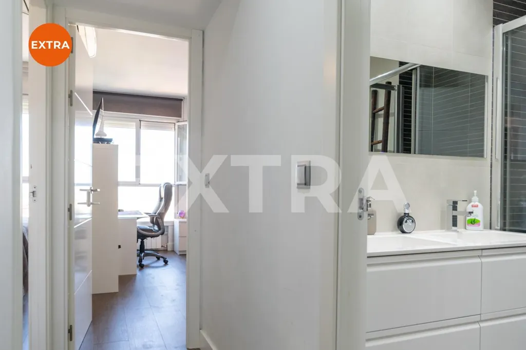 Salles de bain - Reformated Apartment with Views in Chamartín