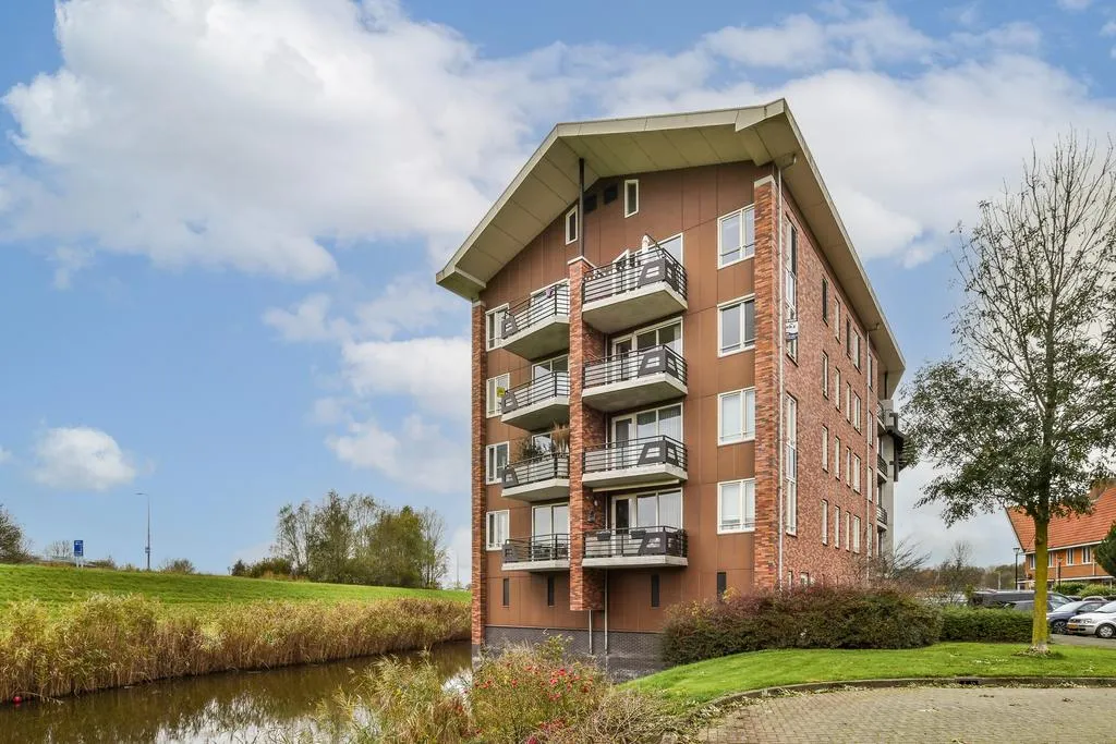 3-toaline korter asukohas Amstelveen