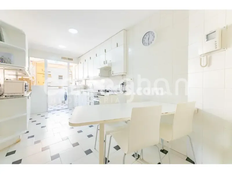 Köök - Apartment with Balcony in Aragón, Valencia