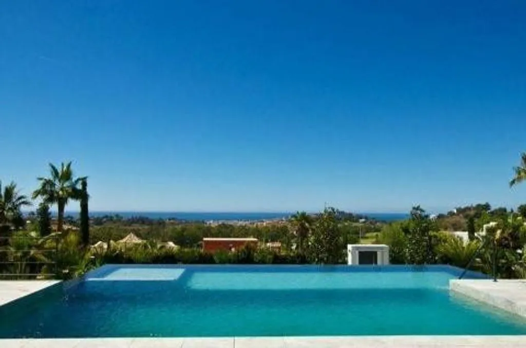 Bassein - Contemporary Villa with Sea View in Benahavís