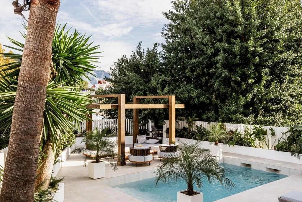Bassein - Luxury Villa with Mountain View in Marbella