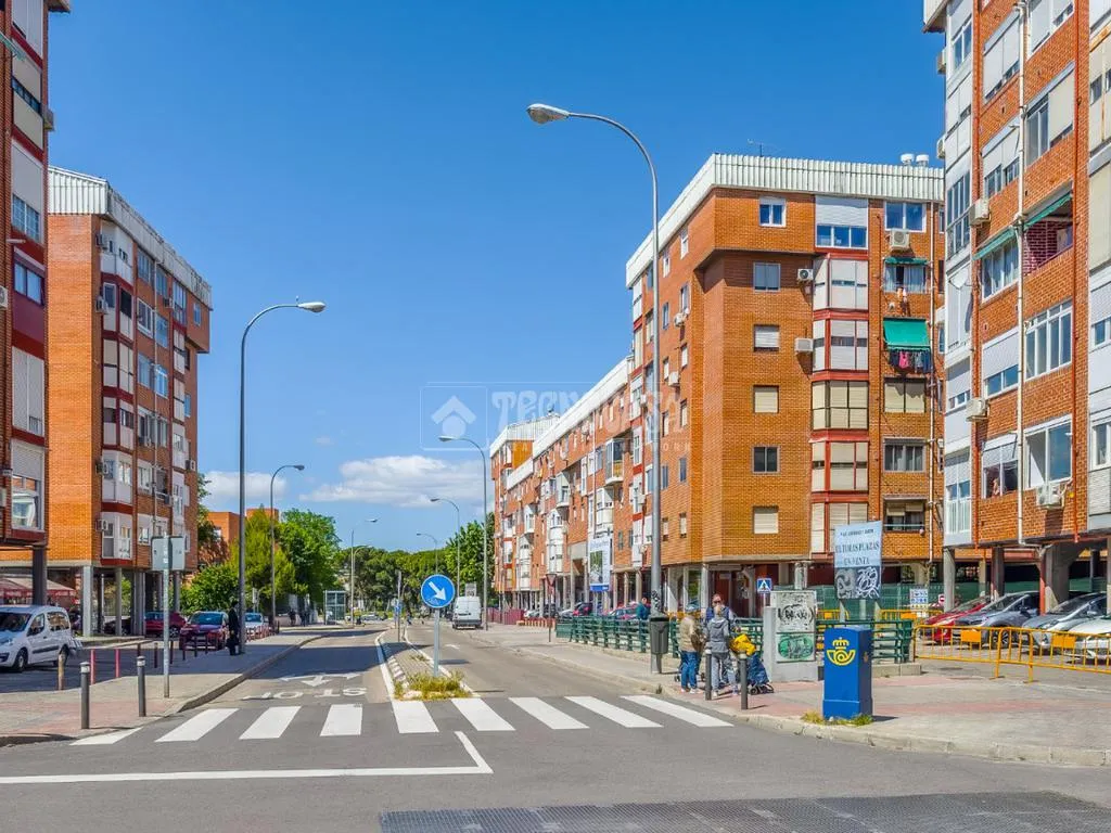 Extérieur - Garage Space with Lift in Madrid