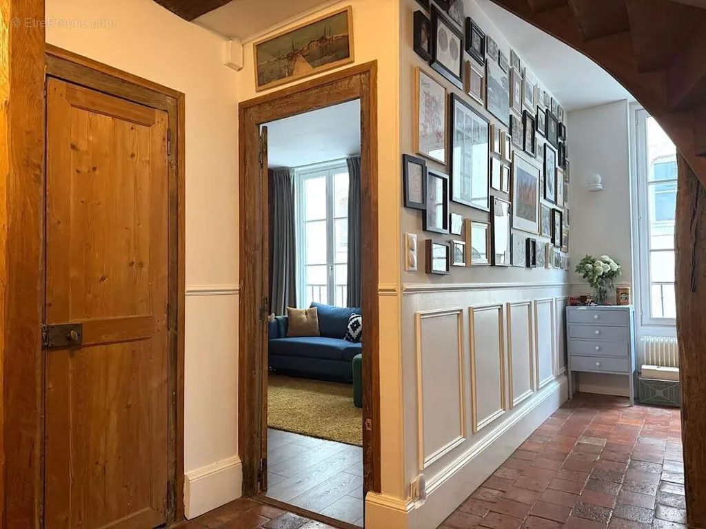 Esik - Duplex with Charm in Central Orleans