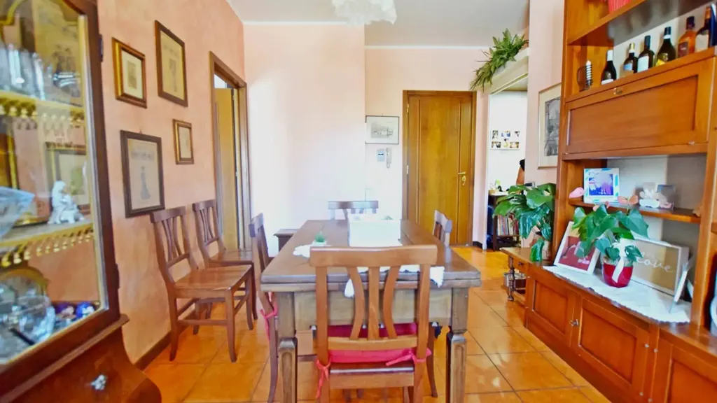 Söögituba - Spacious Flat with Balcony in Mondovì