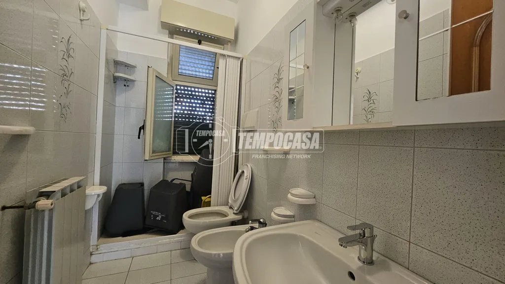 Bathrooms - Student-Friendly Flat near Messina University