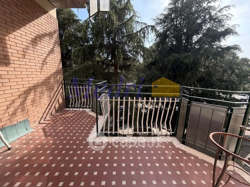 Rõdu - Spacious Apartment with Balconies in Cesena