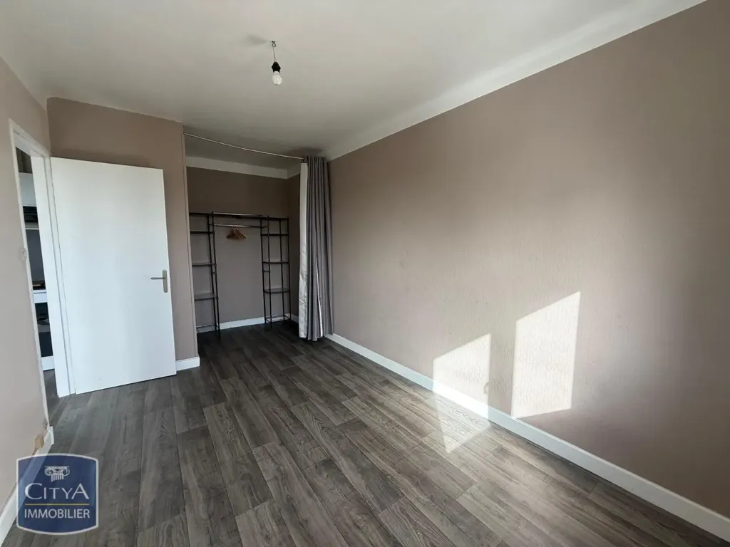 Pièces - Appartement T2 avec Garage à Arras