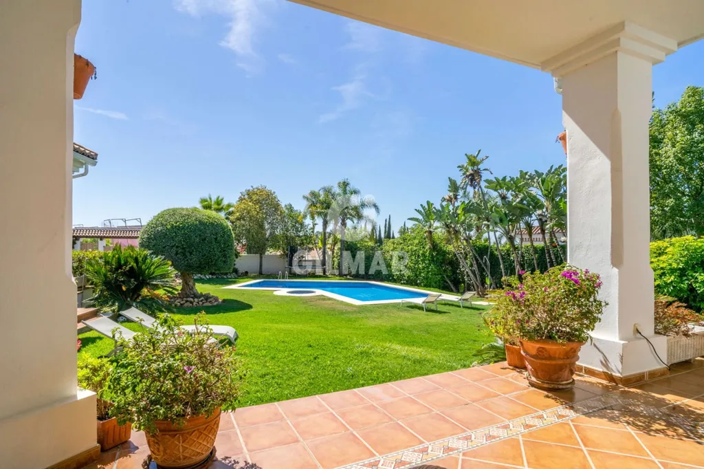 Aed - Luxury Villa with Sea View in Benahavís