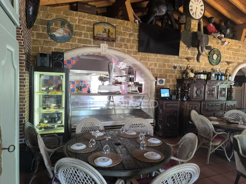 Salle à manger - Local commercial 3 pièces à Aljezur