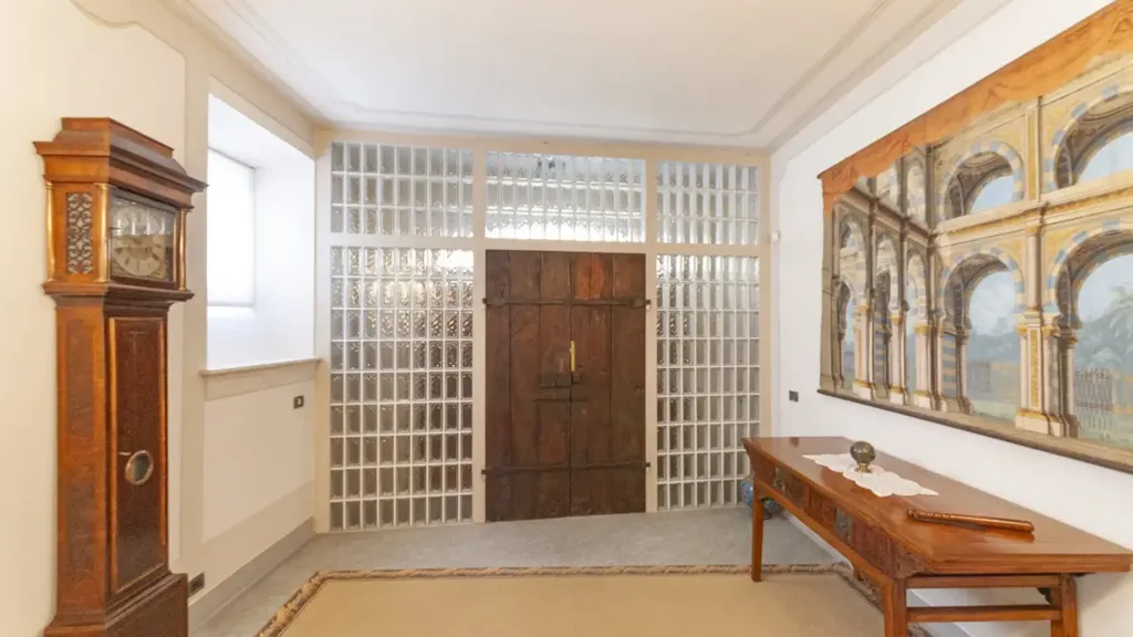 Entrée - Historic Villa with Panoramic Views in Grignasco
