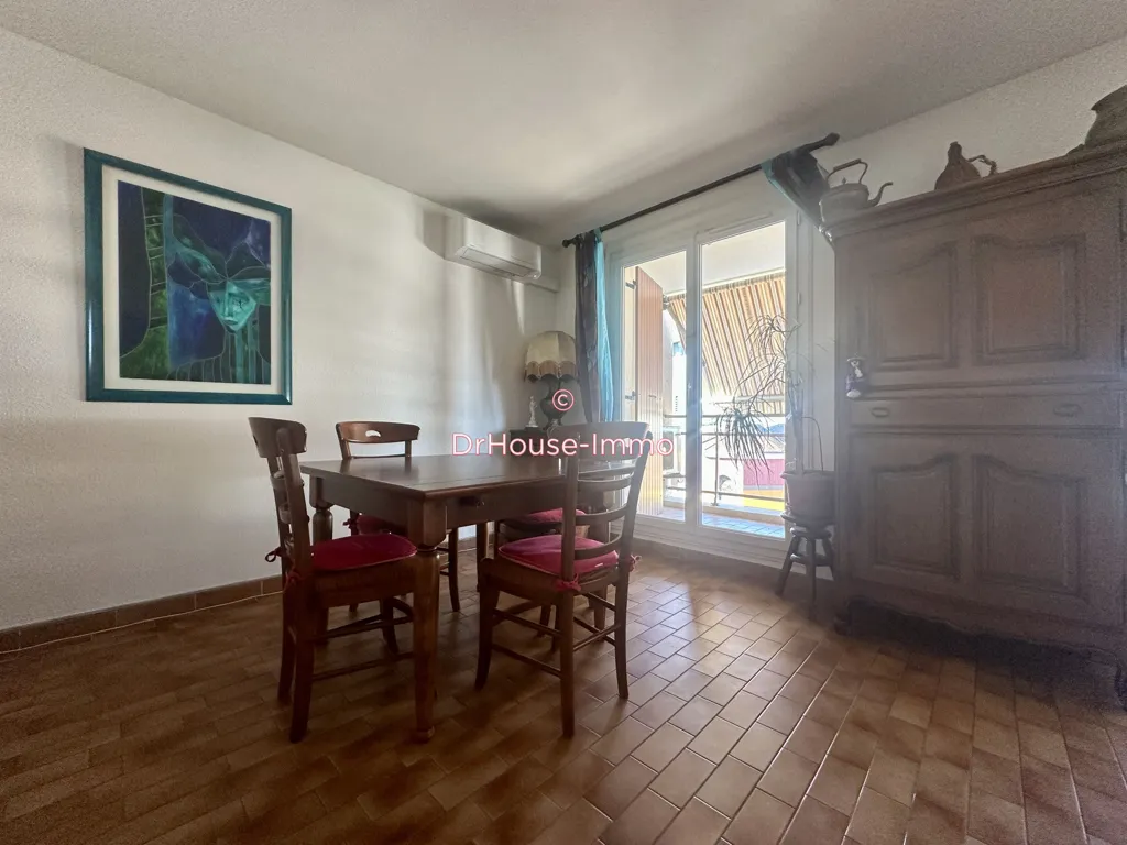 Salle à manger - Appartement avec Terrasse dans Résidence Sécurisée à Valence