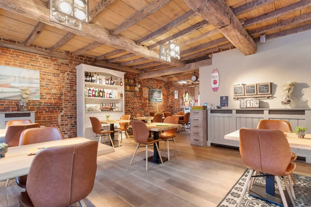 Söögituba - Commercial with Apartment in Lede Centre