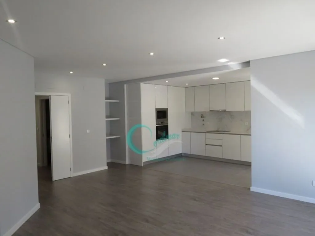 Köök - Luxury Flat with Balcony in Corroios