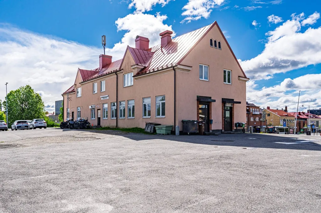 Välivaade - Historic Station House with Timber Construction in Skellefteå