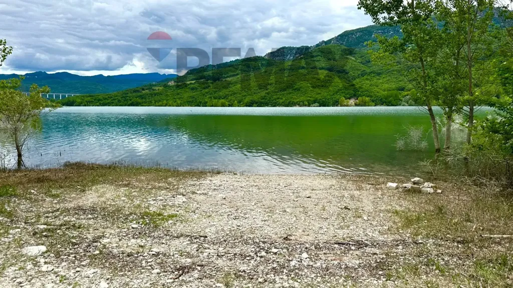Aed - Lakefront Apartment with Terraces in Colledimezzo