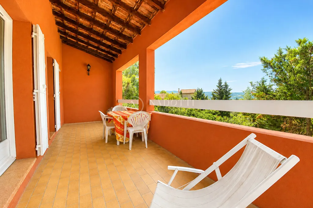 Terrass - Family Villa with Pool in Gargas