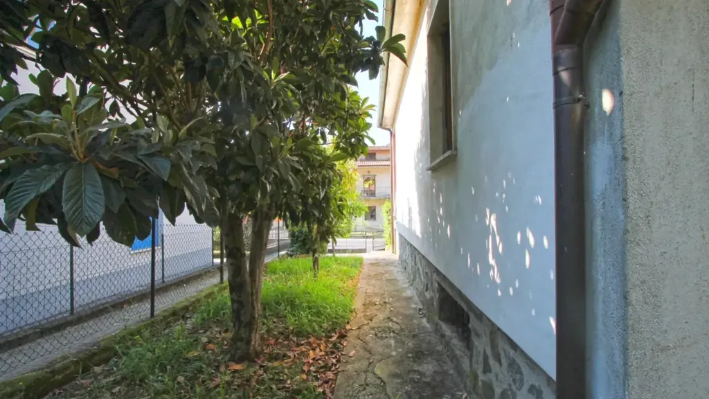 Jardin - Independent House with Roof Terrace in Fivizzano