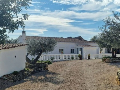 Välivaade - Rustic House with Pool near El Perelló