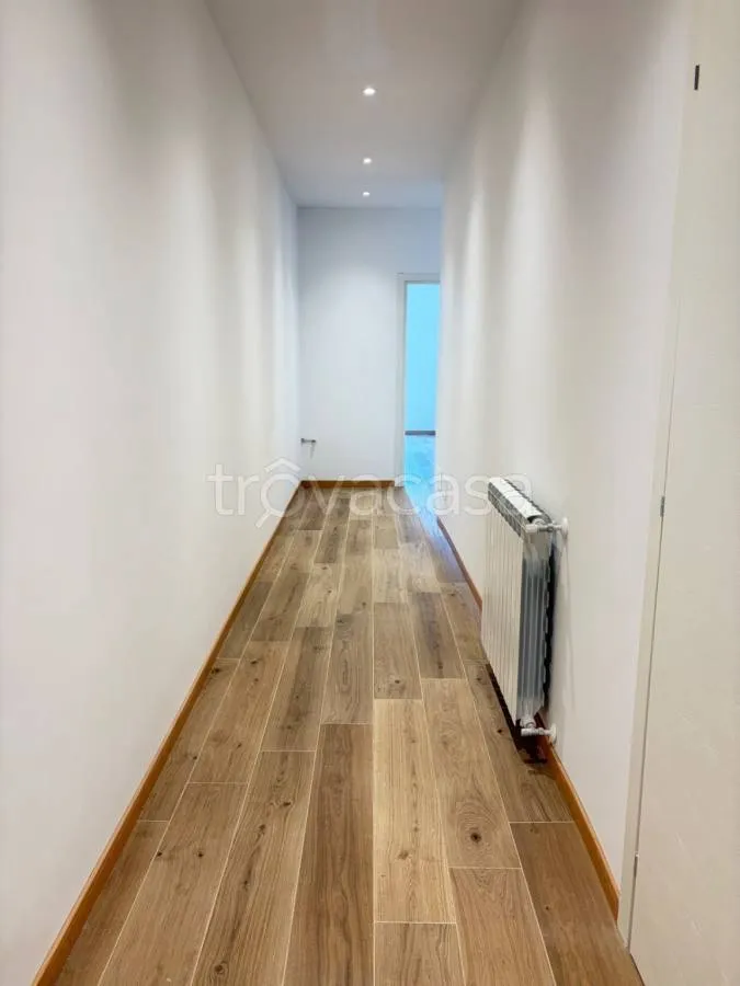Entrée - Modernised Apartment with Double Bathroom in Trieste