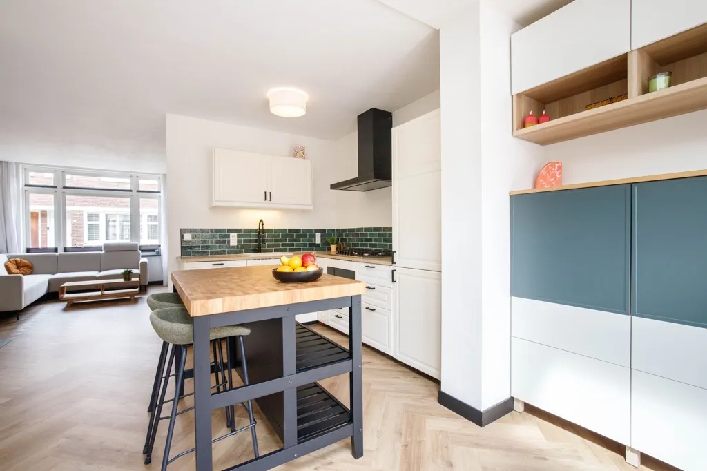 Cuisine - Modernised Townhouse with Rooftop Space in Gouda