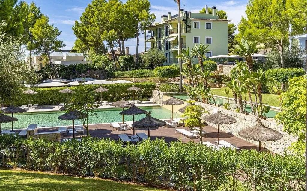 Pool - Luxury Ground Floor Flat with Garden in Camp de Mar