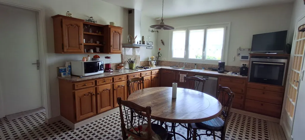 Cuisine - Maison avec Terrasse et Jardin à Crepy En Valois