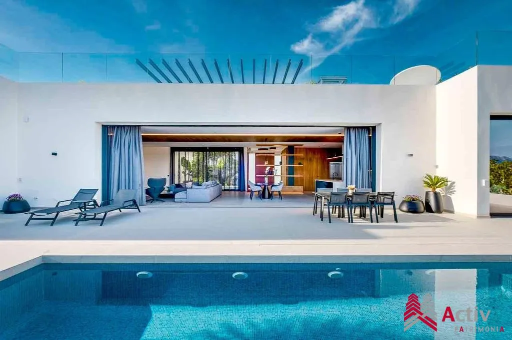 Piscine - Luxury Villa with Sea View in Altea