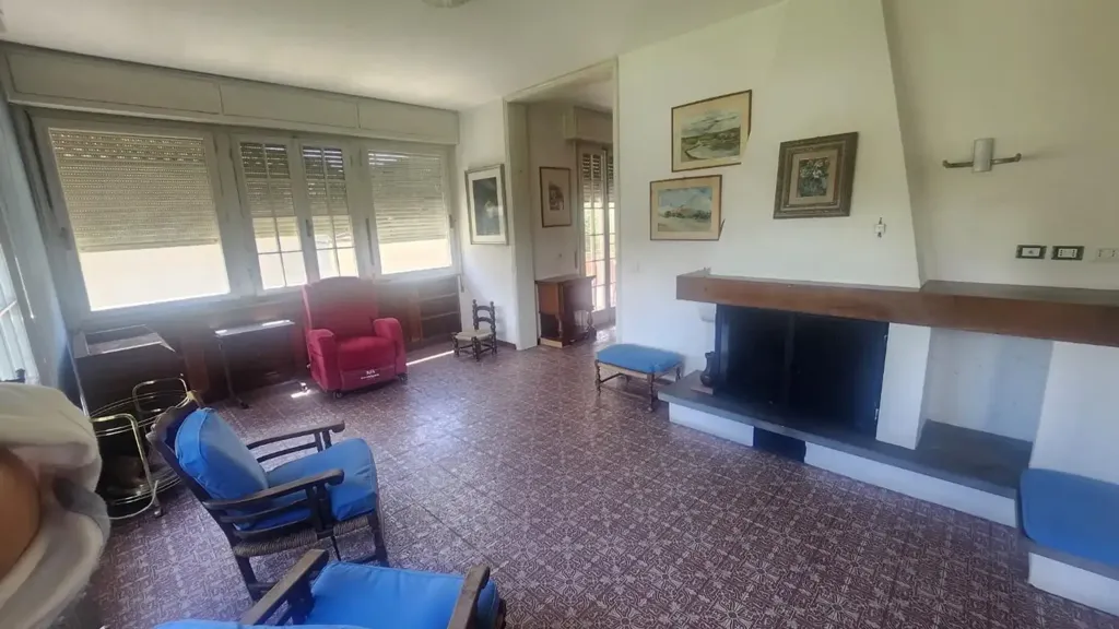 Elutuba - Spacious Detached House with Garden in Calcinaia
