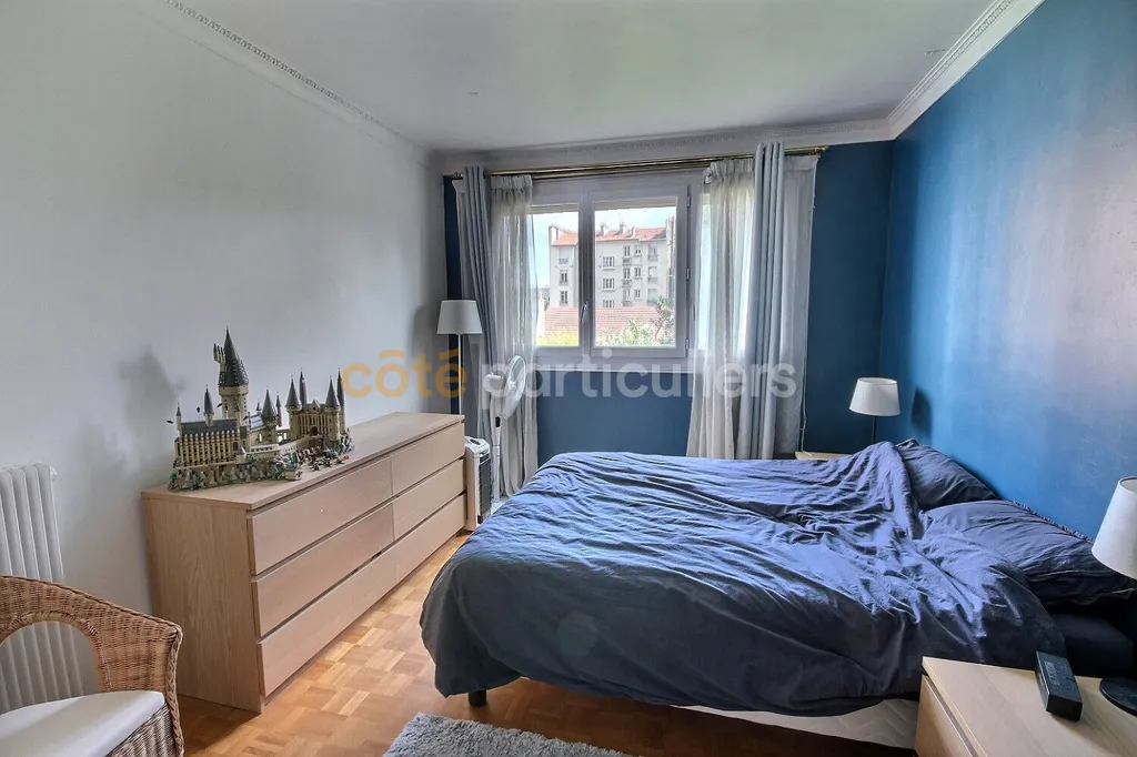 Chambres - Appartement Luminosité et Calme à Châtillon