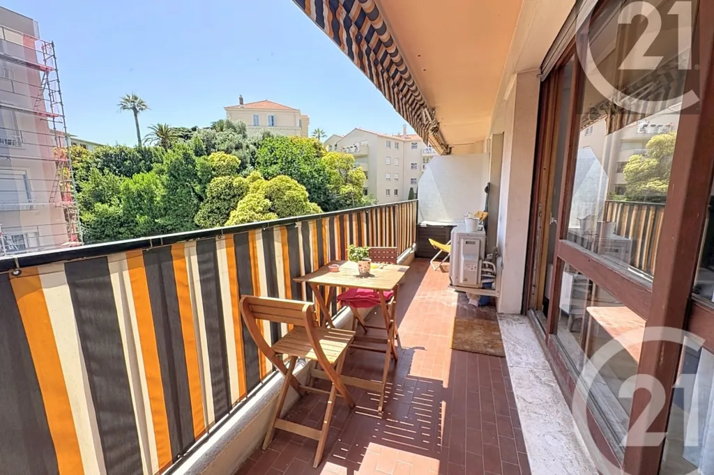 Balcone - 2-Bedroom Apartment with Terrace in Cannes