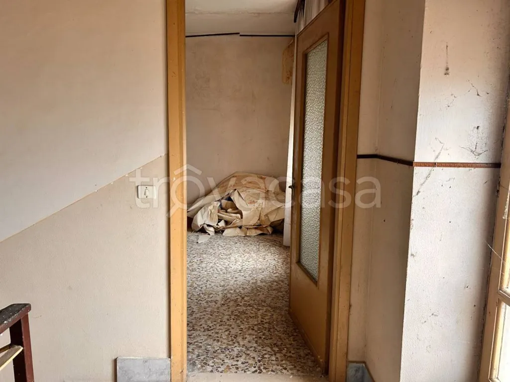 hallway_entrance