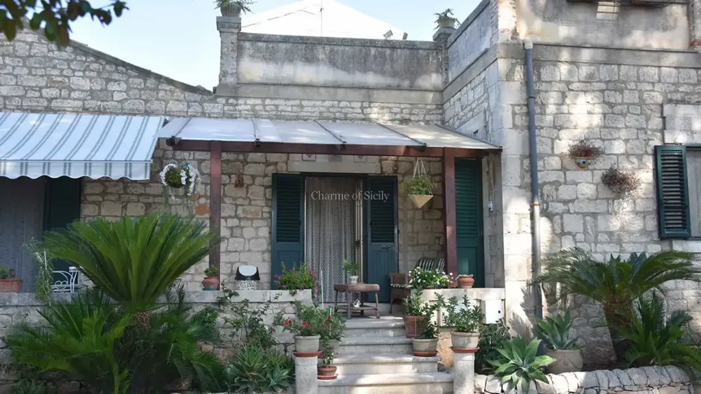 Välivaade - Independent House with Garden in Modica