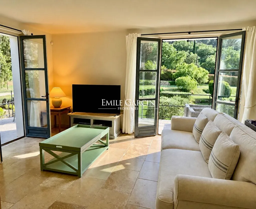 Elutuba - Luxury Villa with Pool near Ménerbes