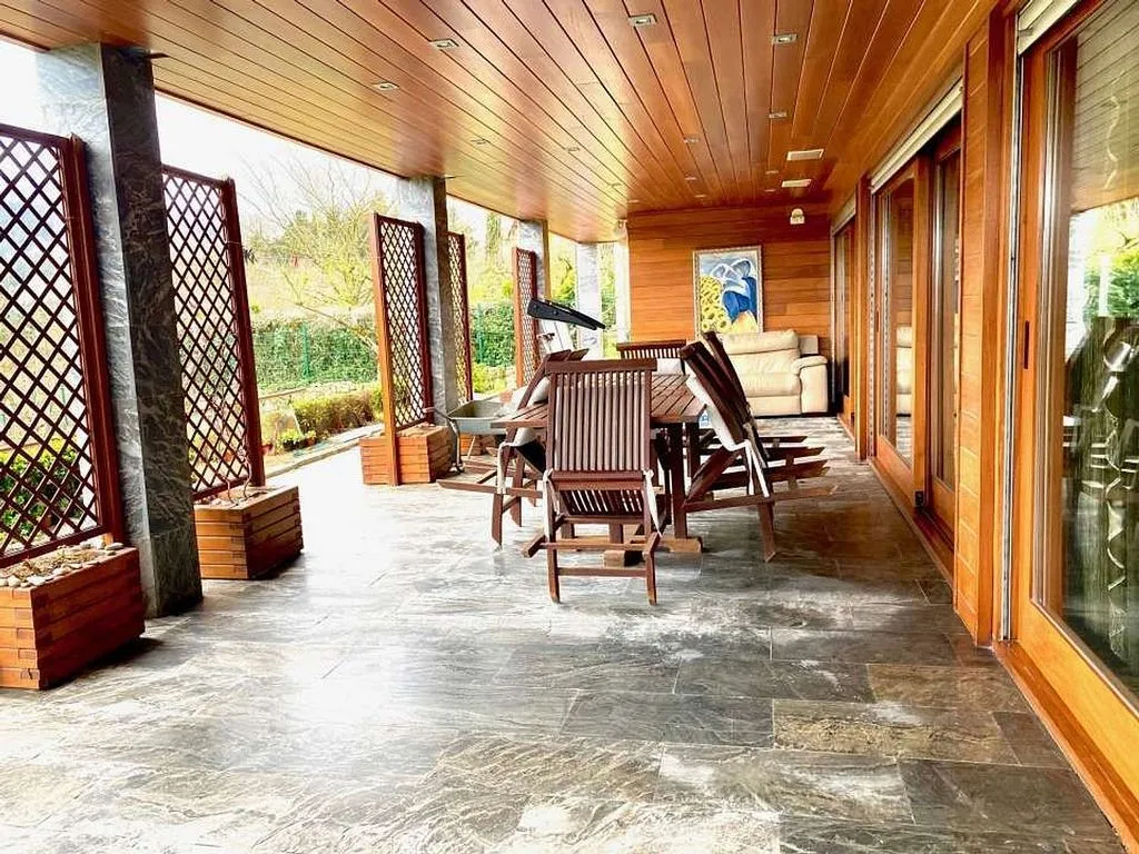Terrazza - Detached Villa with Pool in Olaberria