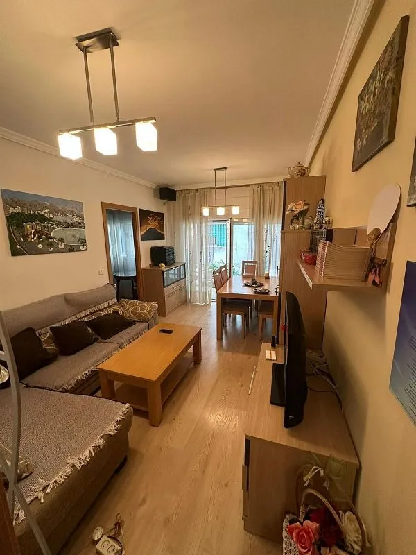 Elutuba - Modernised Flat with Patio in San Isidro