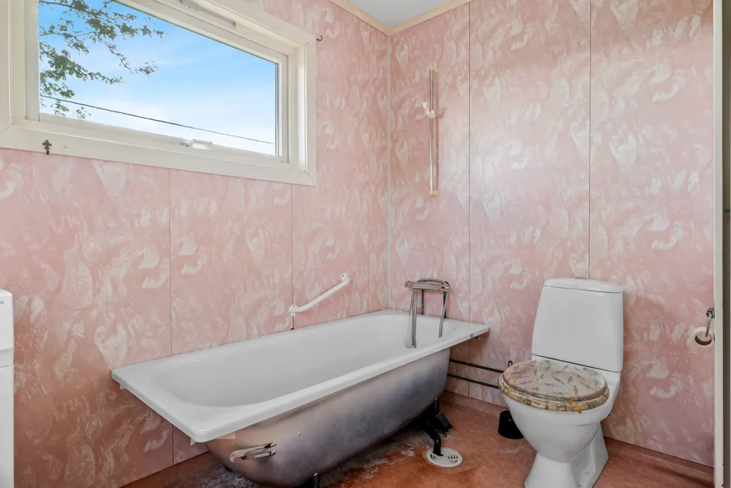 Salles de bain - Large Garden House in Hoston
