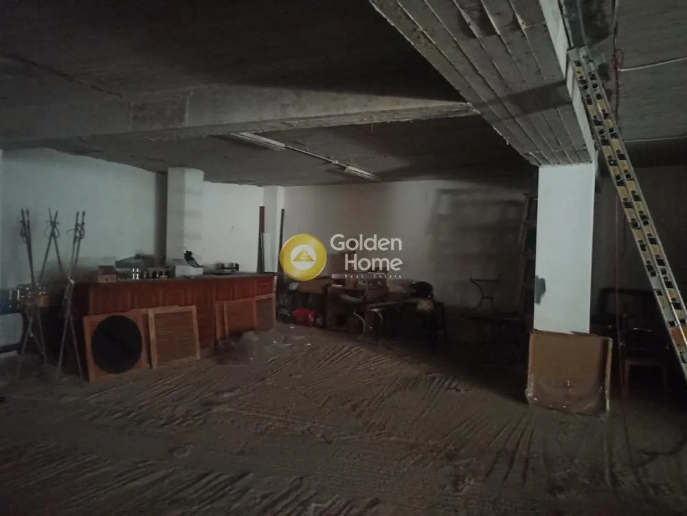 Garage - Luxury Building with Terrace in Salamina