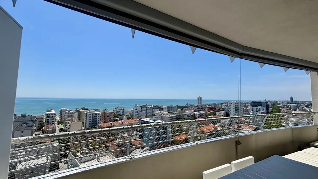 Balcone - Apartment with Panoramic Sea View in Jesolo Lido