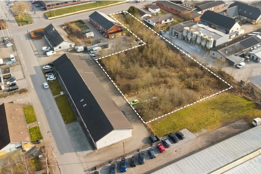 Õhuvaade - Commercial Plot with 1,650 m² Buildable Area in Aarhus