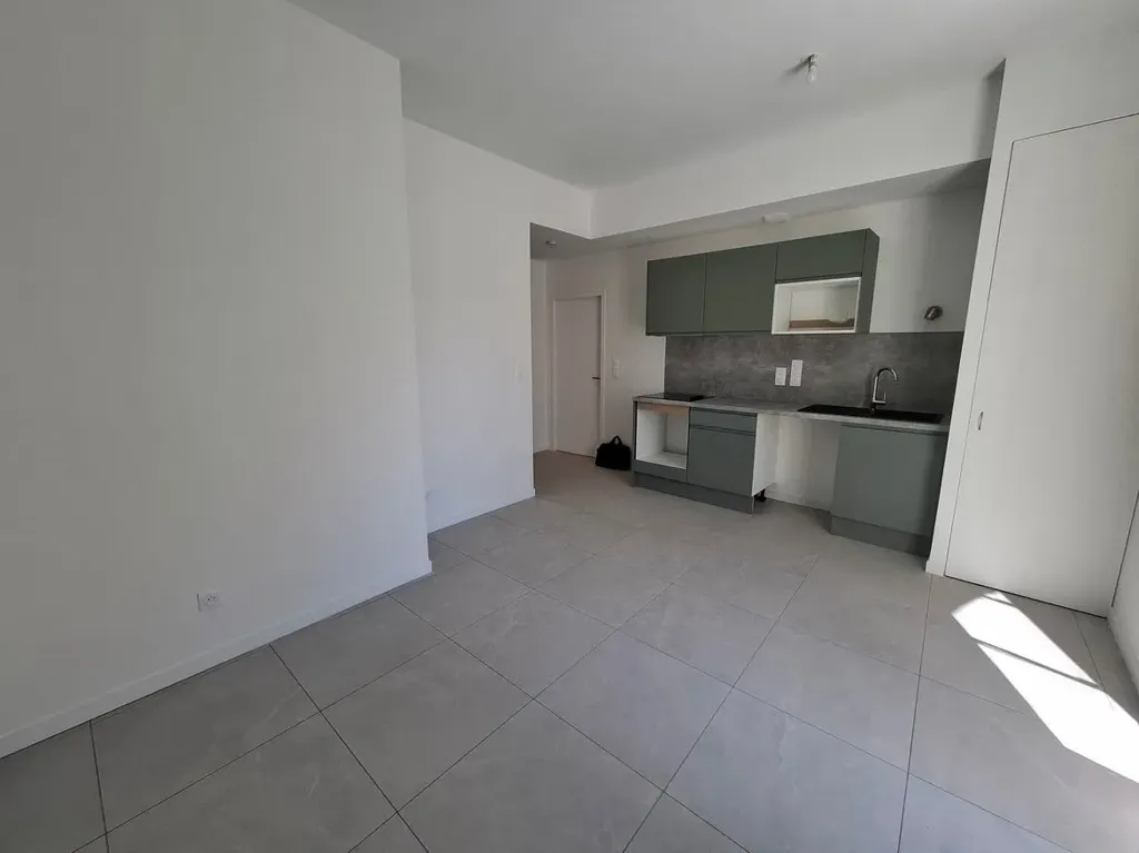 Köök - T2 Apartment with Terrace in Secure Residence