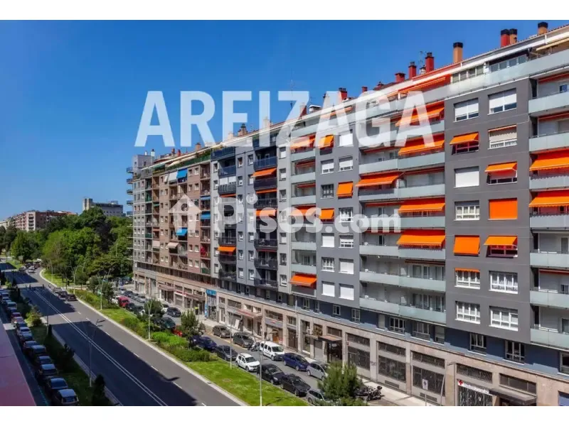 Extérieur - Spacious Apartment with Terrace in Amara
