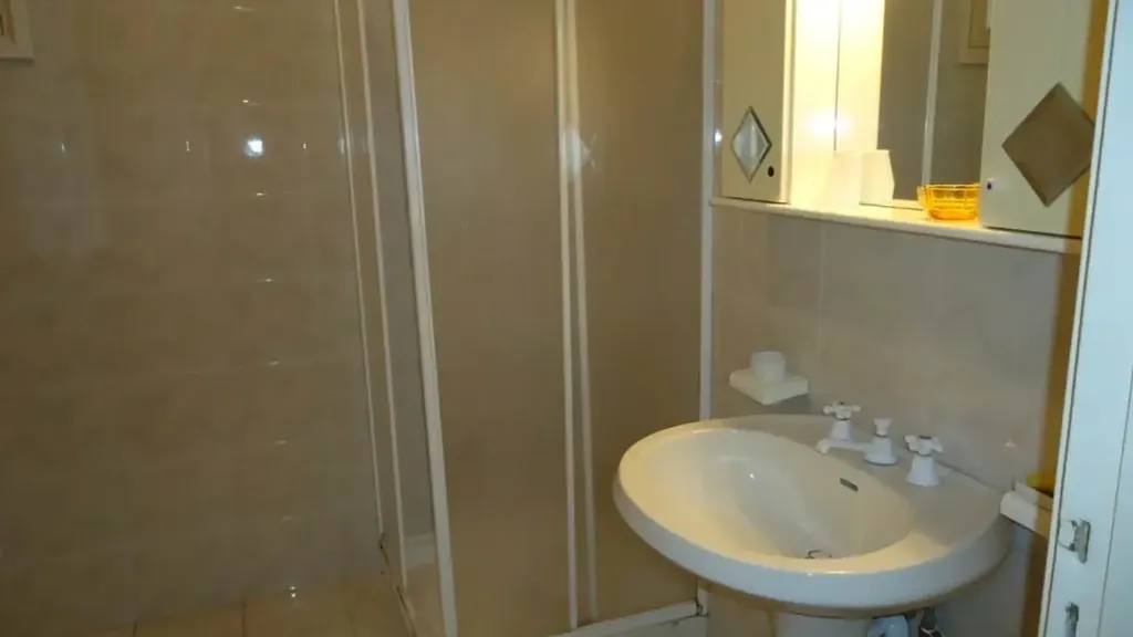 Bagni - Three-Bedroom Apartment in Historic Centre, Marsala