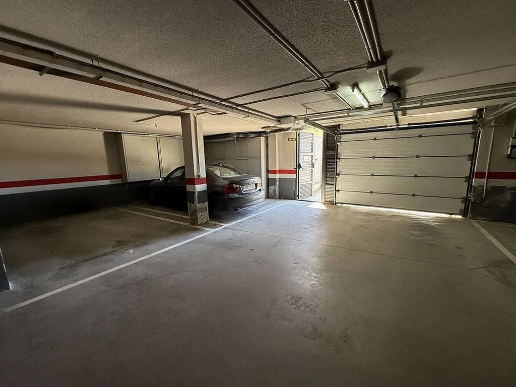 Garage - Duplex with Pool in Esteribar