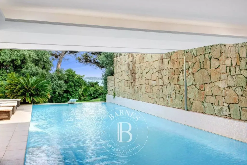 Piscine - Villa Luxe avec Plage Privée à Sainte-Maxime